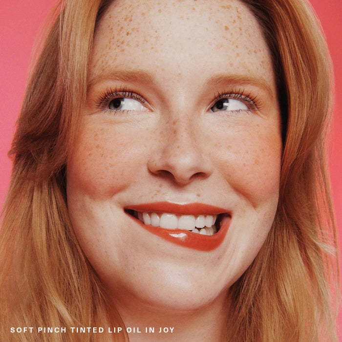 Rare Beauty by Selena Gomez: Soft Pinch Tinted Lip Oil Stain