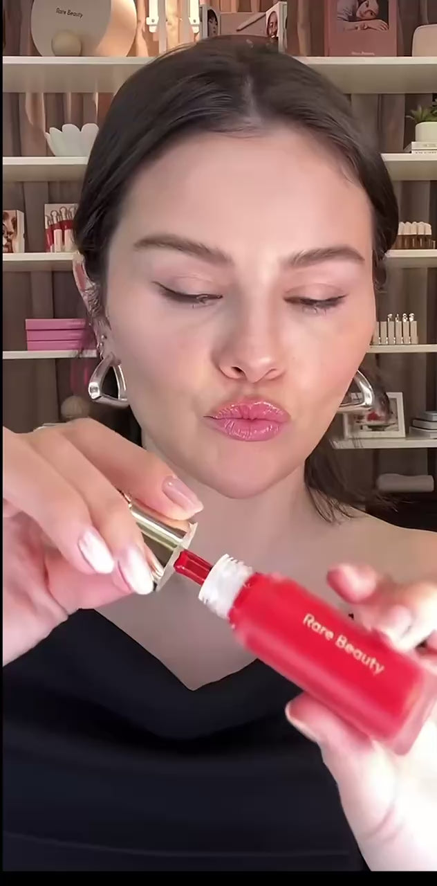 Rare Beauty by Selena Gomez: Mini Soft Pinch Liquid Blush    Charm