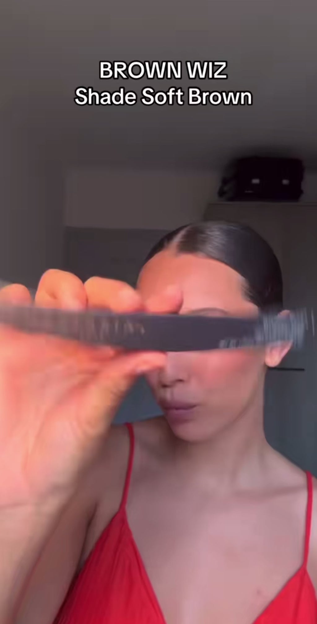 Anastasia Beverly Hills: Brow Definer 3-in-1 Easy Define, Fill, & Detail Eyebrow Pencil. Soft Brown